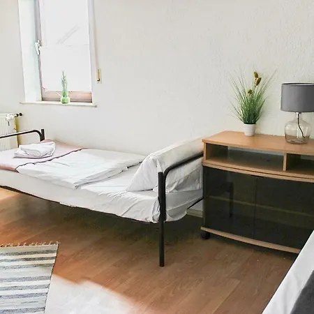 Sunnyhome Monteur Bubach Апартаменты Швандорф