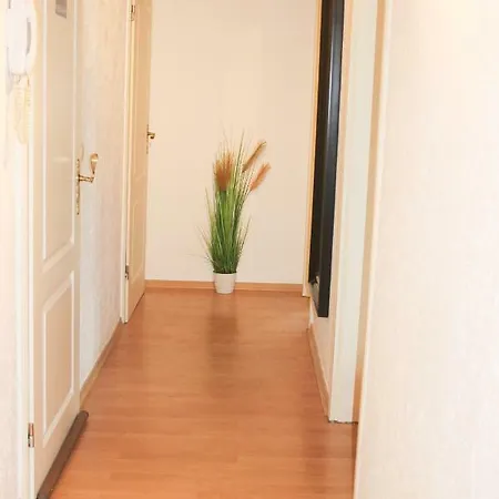 Sunnyhome Monteur Bubach Швандорф